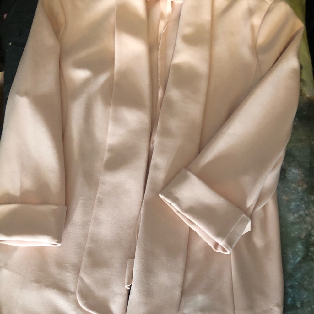 Stylish Women's Light Pink Open-Front Coat